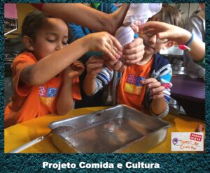 Criança na cozinha 2