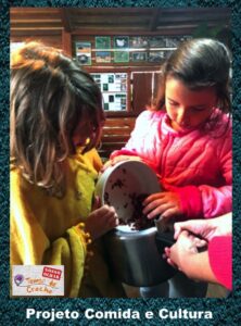 Criança na cozinha 4